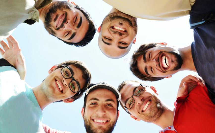 أصدقاء الدراسة في بريطانيا