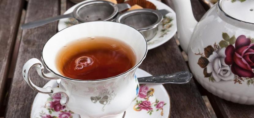 كيف تحضر كوباً مثالياً من الشاي! .. مصطلحات إنجليزية عن الشاي