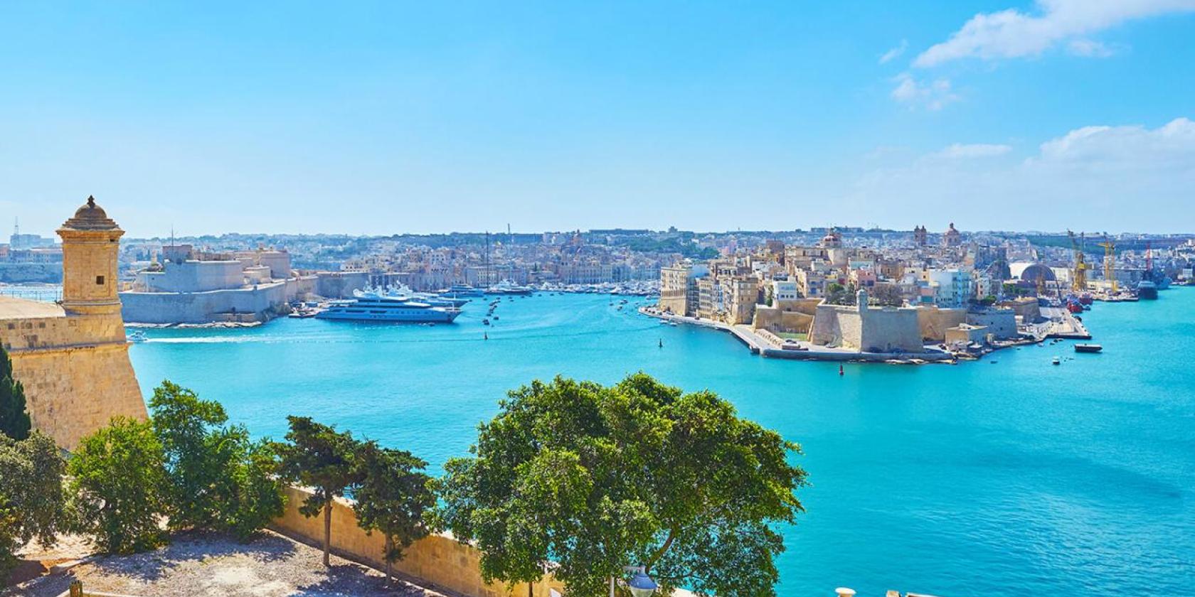 St. Paul's Bay (Yaz Kampı 12-17), Malta — Kaplan St. Paul's Bay (Yaz Kampı 12-17) kampüsü ve şehir kareleri 2/8