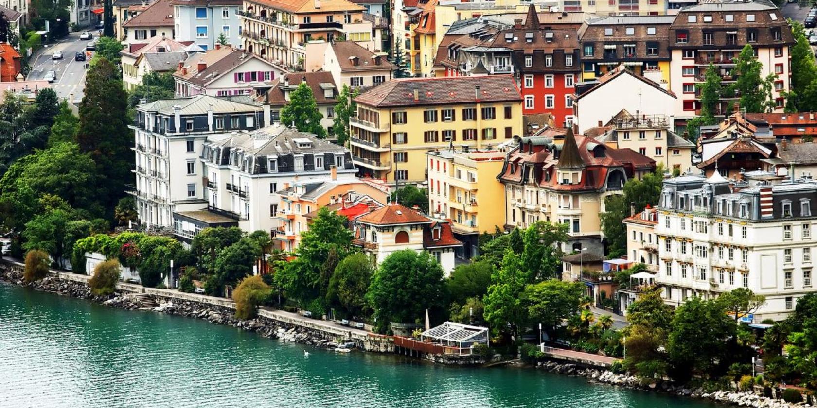 Montreux, İsviçre — Kaplan Montreux kampüsü ve şehir kareleri 2/8