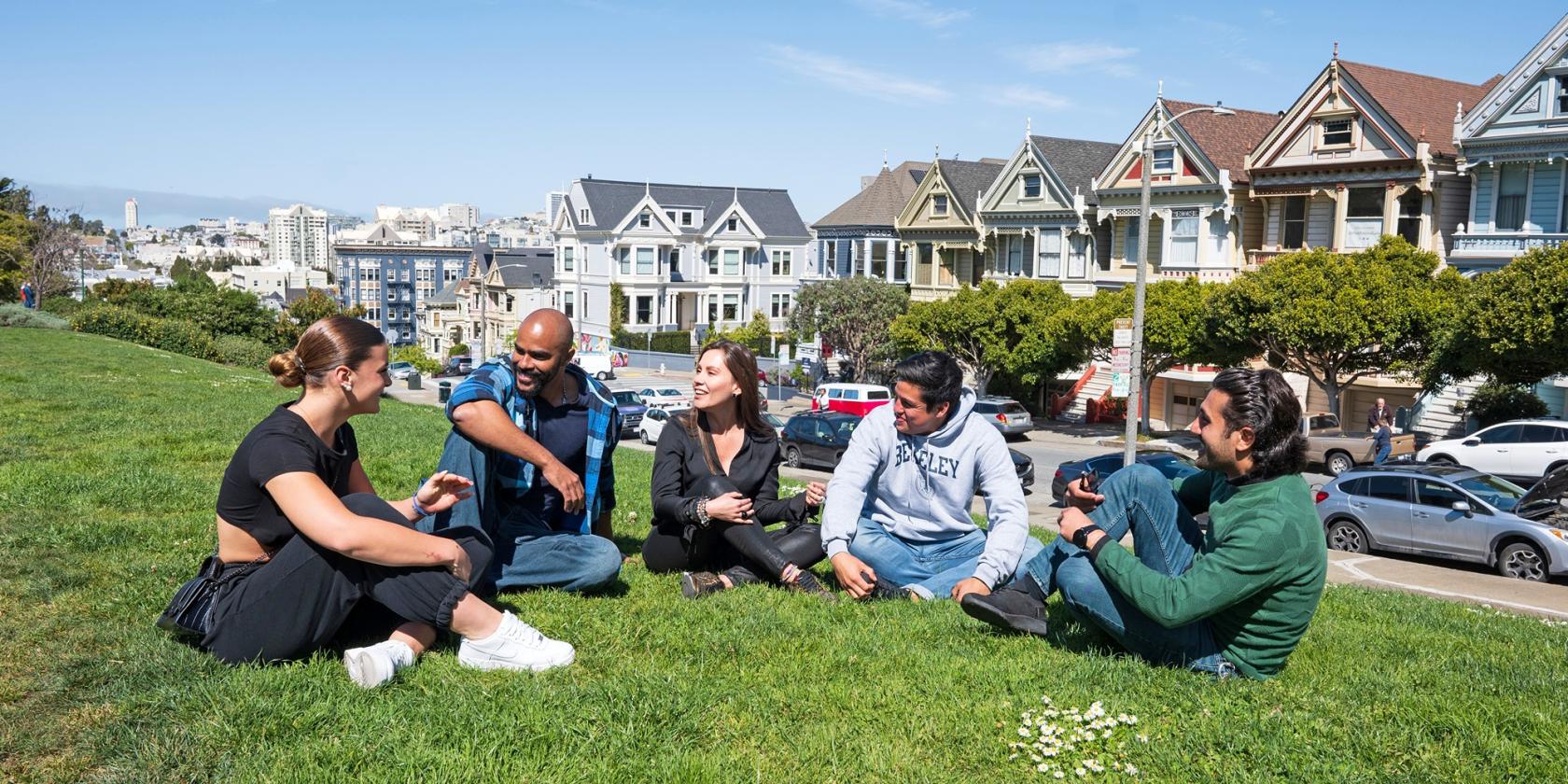 San Francisco (Berkeley), ABD — Kaplan San Francisco (Berkeley) kampüsü ve şehir kareleri 2/8