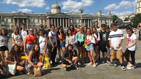 Brighton (Yaz Kampı 10-17), İngiltere — Kaplan Brighton (Yaz Kampı 10-17) kampüsü ve şehir kareleri 8/8