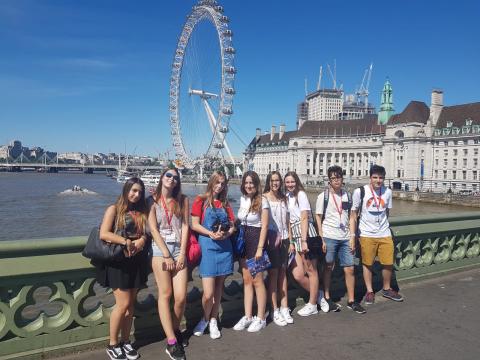 Londra City (Yaz Kampı 13-17), İngiltere — Kaplan Londra City (Yaz Kampı 13-17) kampüsü ve şehir kareleri 4/8