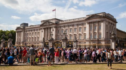 Londra Central (Yaz Kampı 14-17), İngiltere — Kaplan Londra Central (Yaz Kampı 14-17) kampüsü ve şehir kareleri 5/8