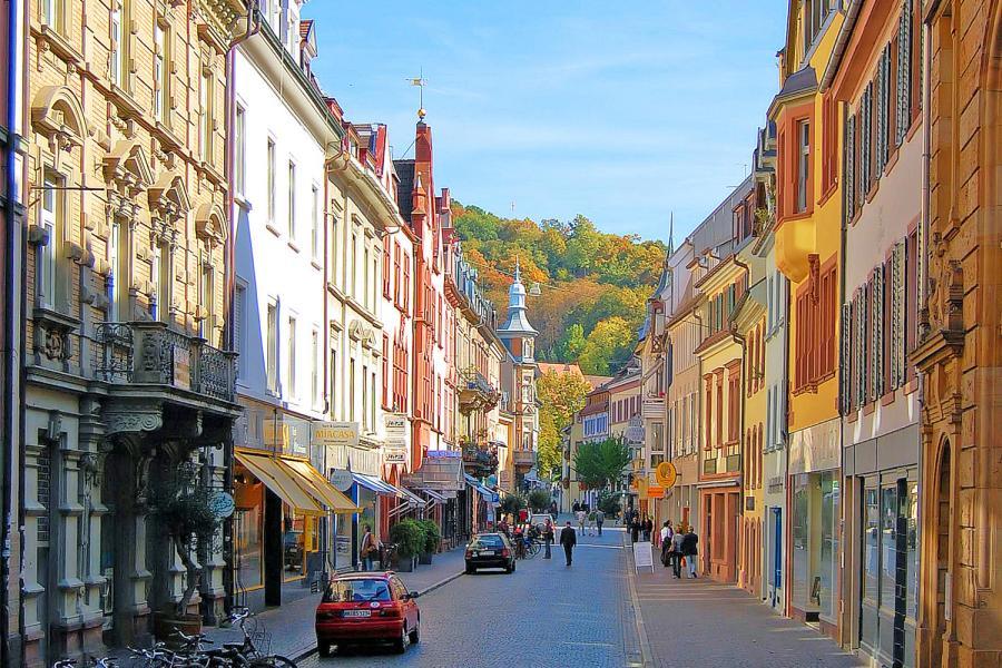 Freiburg, Almanya — Kaplan Freiburg kampüsü ve şehir kareleri 6/8