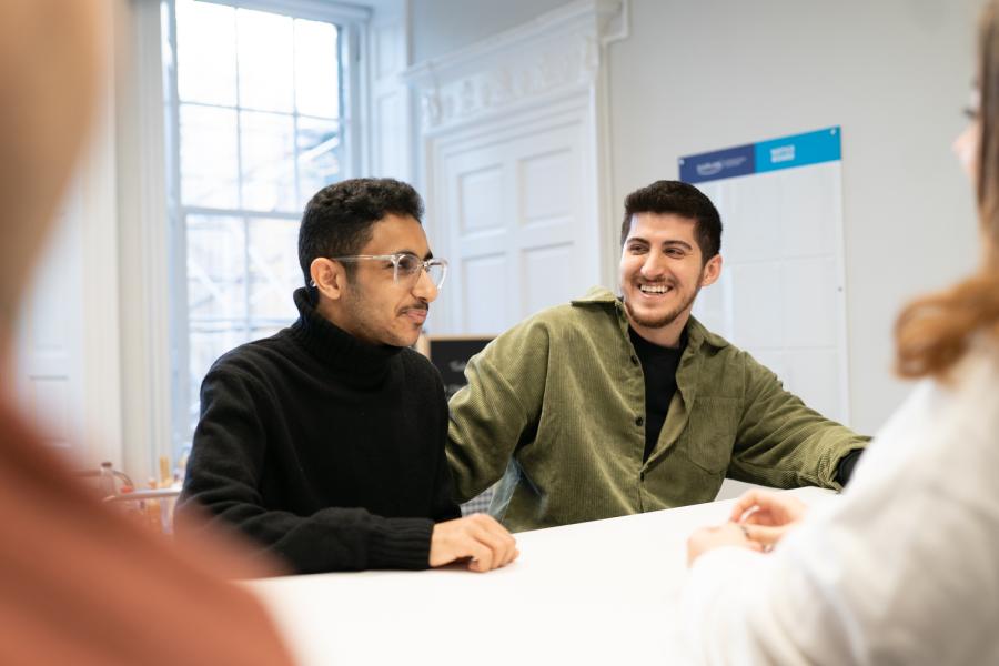 Edinburgh, İskoçya — Kaplan Edinburgh kampüsü ve şehir kareleri 5/8