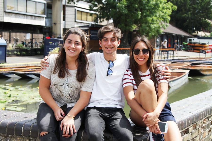 Cambridge, İngiltere — Kaplan Cambridge kampüsü ve şehir kareleri 8/8