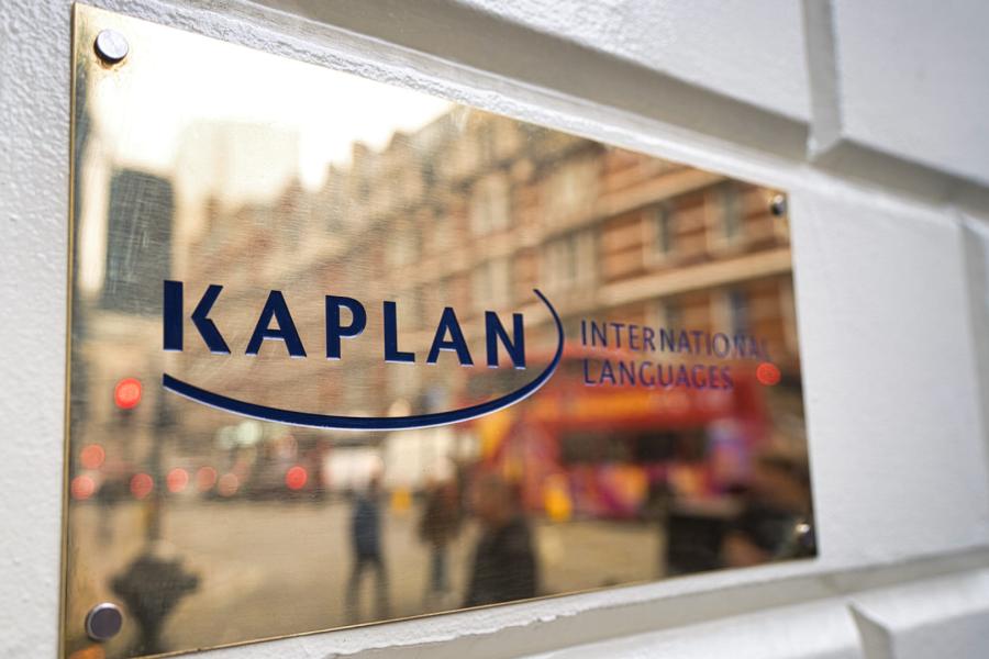 Londra 30+, İngiltere — Kaplan Londra 30+ kampüsü ve şehir kareleri 5/8