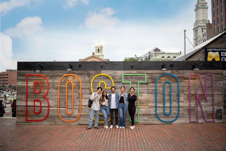Boston, ABD — Kaplan Boston kampüsü ve şehir kareleri 4/8