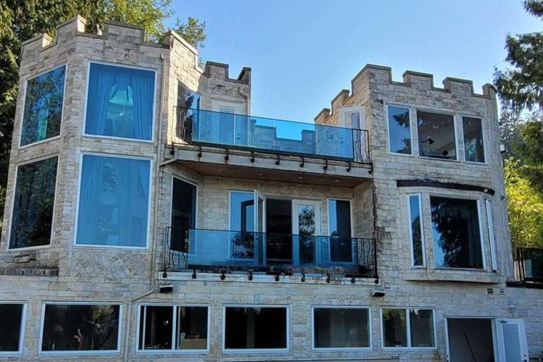 kaplan-accommodation-vancouver-castle-residence