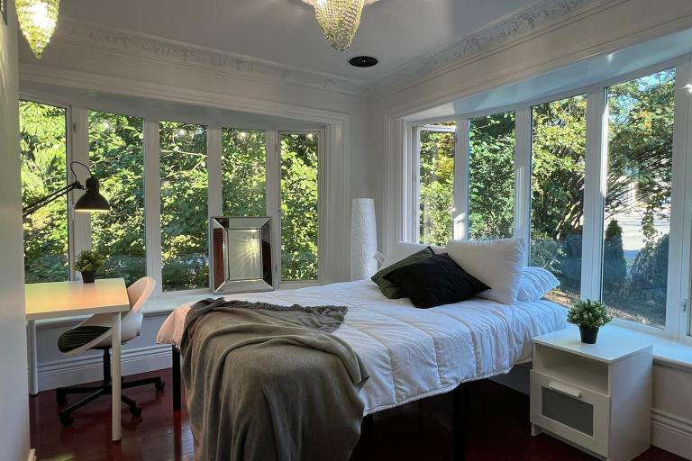 kaplan-accommodation-vancouver-castle-residence