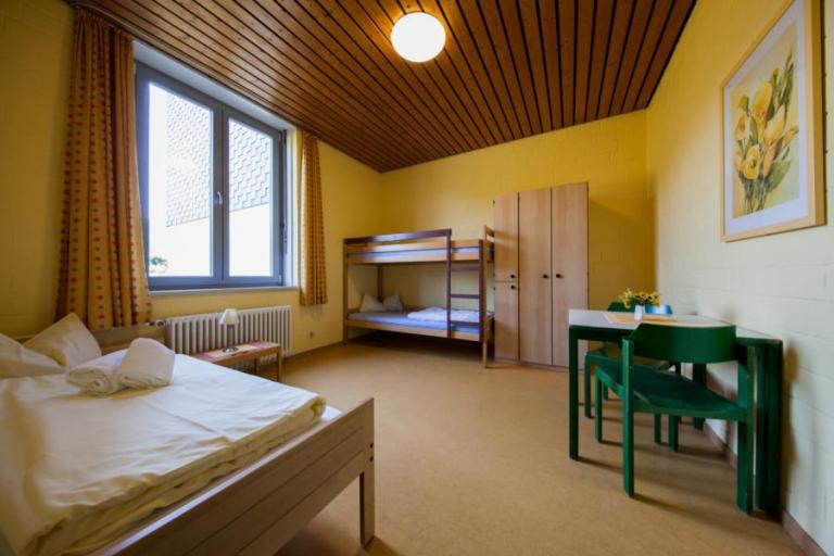 kaplan-alpadia-frankfurt-summer-camps-accommodation-gallery