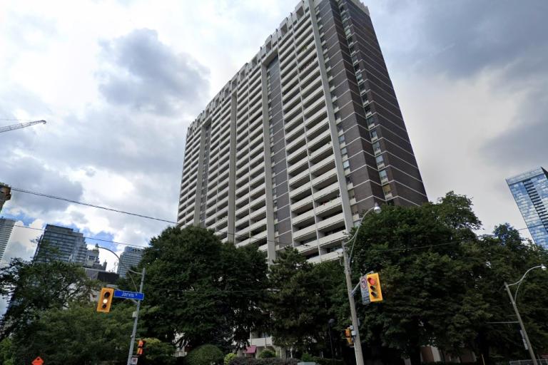 kaplan-toronto-wellesley-residence