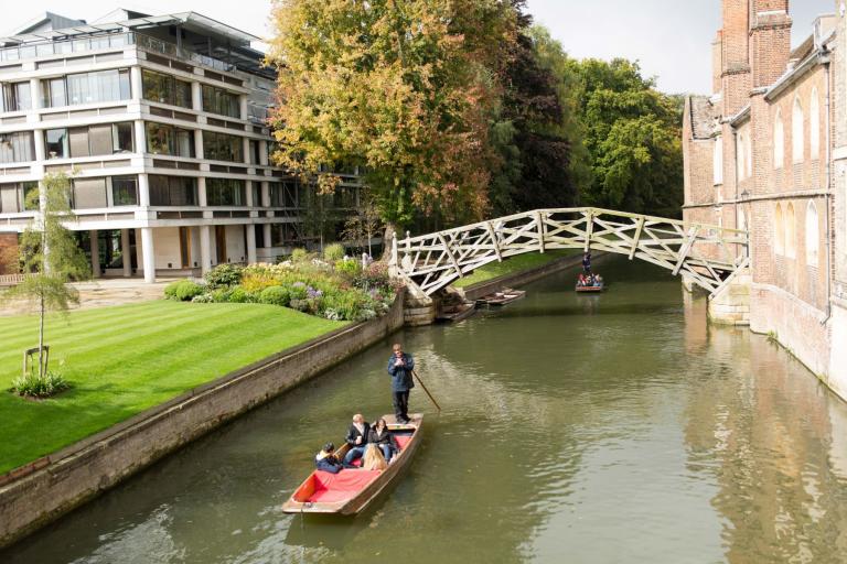 Kaplan social activities in Cambridge - Punting