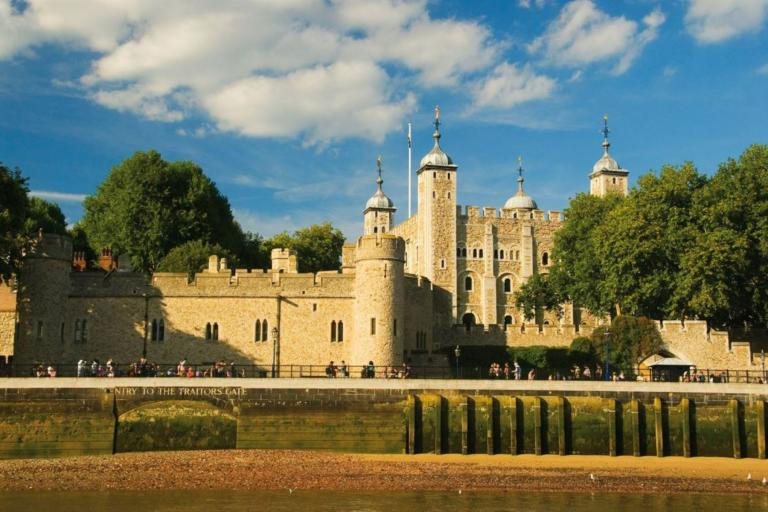 Kaplan social activities in London - Tower of London