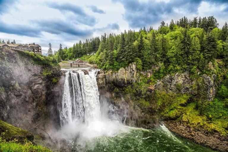 Kaplan social activities in Seattle - Snoqualmie Falls