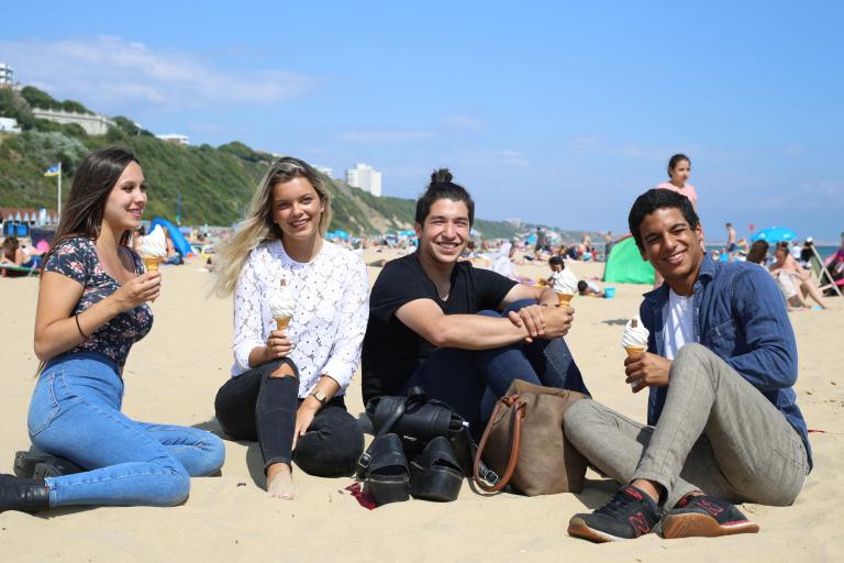 Kaplan English School Bournemouth - Photo Gallery 9