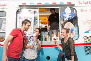 students eating ice-creams