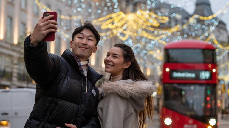 LondonChristmas2022_students