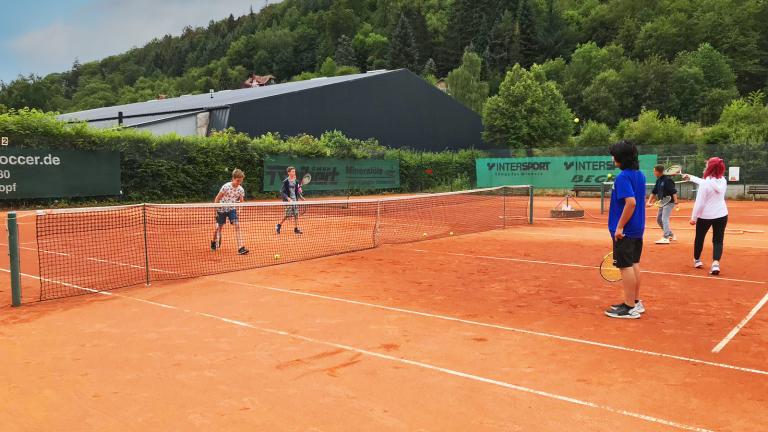 kaplan-alpadia-summercamp-frankfurt-tennis