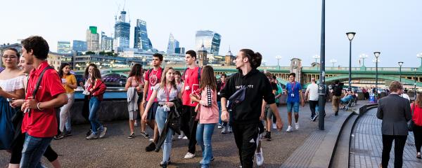 Students visiting London