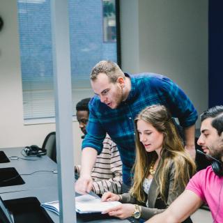 30+ Toronto Gallery Classroom