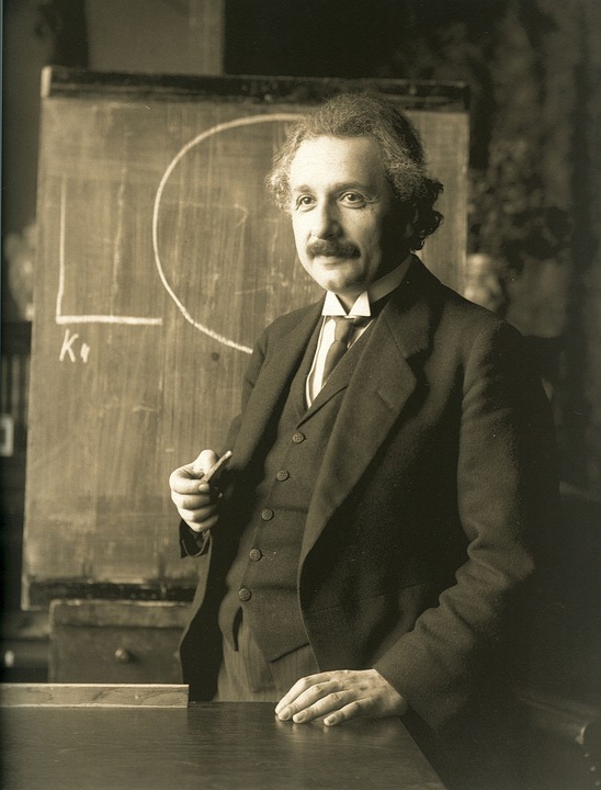 albert-einstein-1165151_960_720