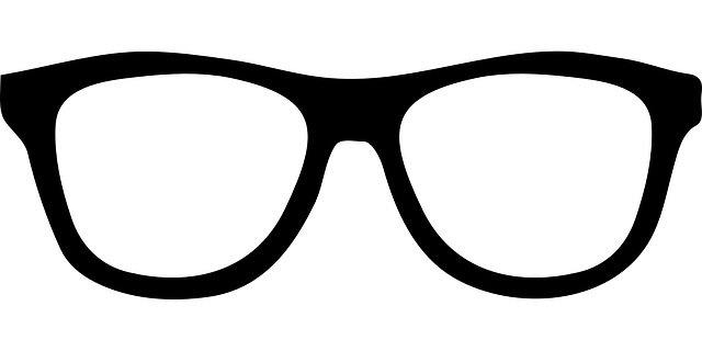 glasses-304499_640